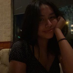 Meet your Posher, Stephany